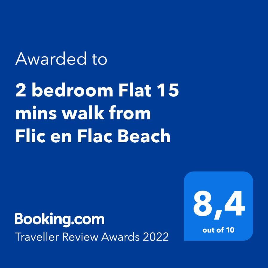 2 Bedroom Flat 15 Mins Walk From Flic En Flac Beach Exterior photo