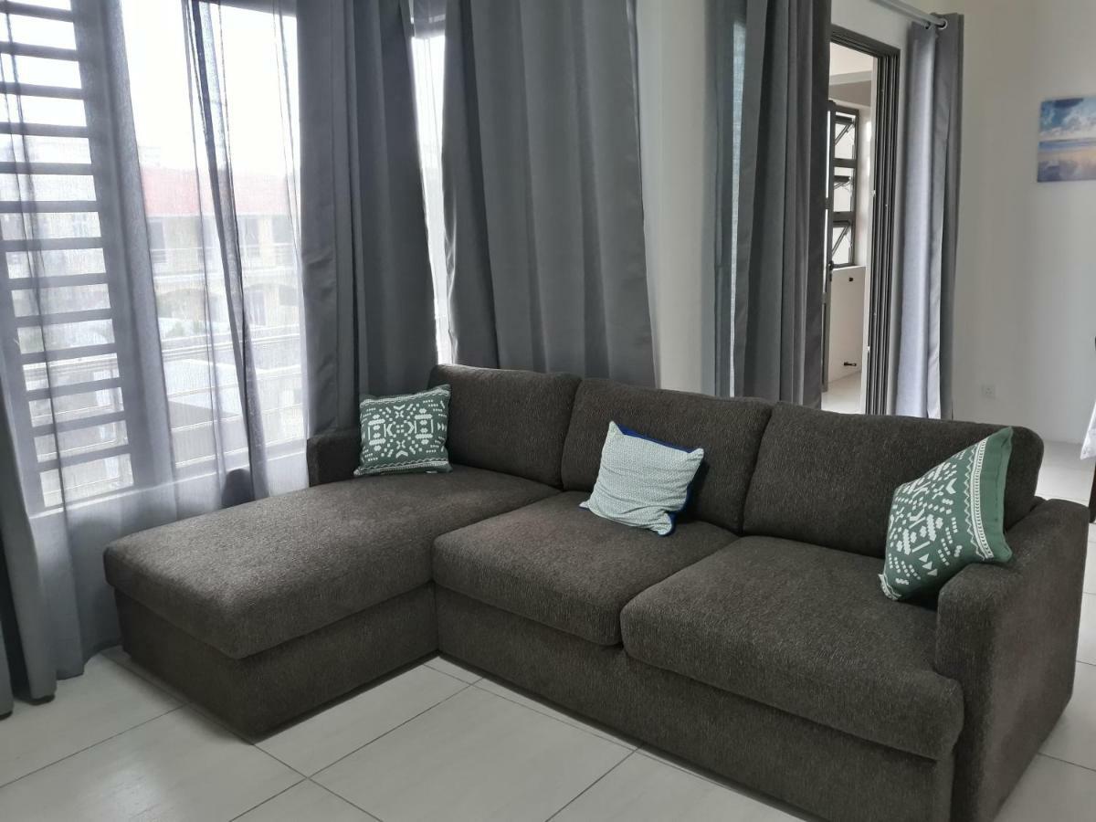 2 Bedroom Flat 15 Mins Walk From Flic En Flac Beach Exterior photo
